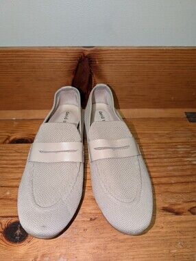 David Tate Beige Taupe Knit Penny Loafers Women’s Size 9W